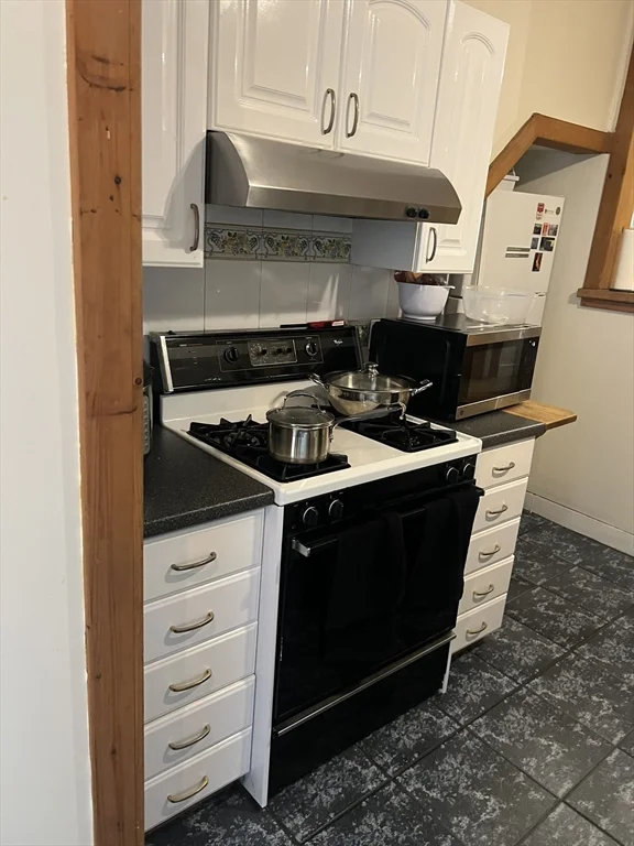 2 bed, 1 bath apartment for rent at 76 Fairmont Unit 1, Cambridgeport — photo 6 of 14