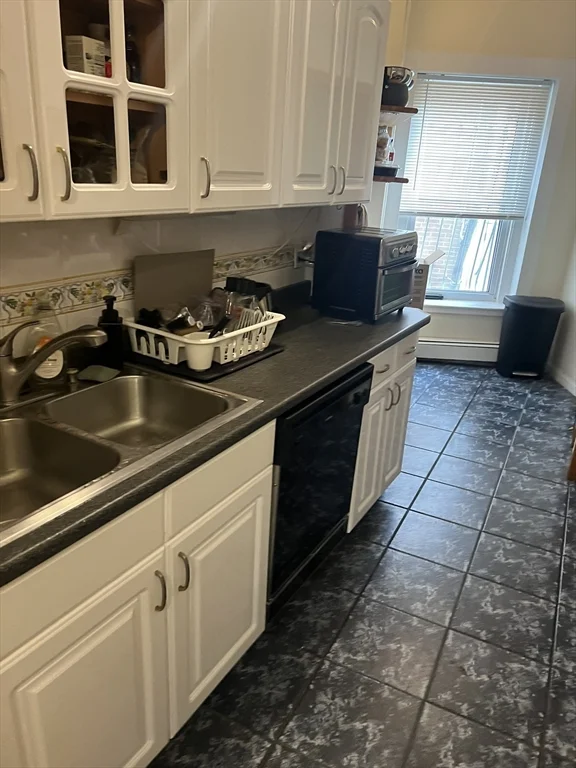 2 bed, 1 bath apartment for rent at 76 Fairmont Unit 1, Cambridgeport — photo 3 of 14
