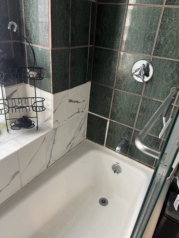 2 bed, 1 bath apartment for rent at 76 Fairmont Unit 2, Cambridgeport — photo 12 of 13