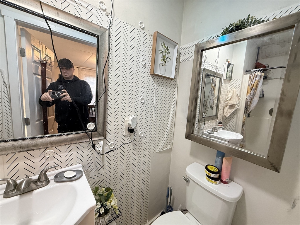 3 bed, 1 bath apartment for rent at 76 Fowle St Unit 1, Woburn — photo 19 of 23