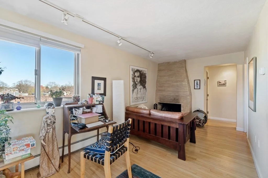 2 bed, 1 bath apartment for rent at 76 Garfield St Unit 9, Baldwin — photo 3 of 19
