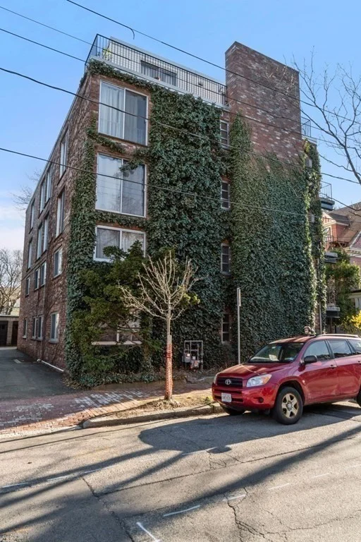 2 bed, 1 bath apartment for rent at 76 Garfield St Unit 9, Baldwin — photo 18 of 19