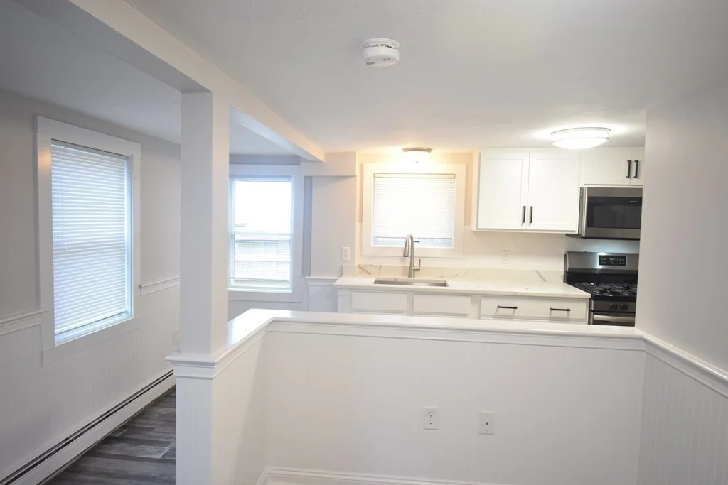 1 bed, 1 bath apartment for rent at 76 Glades Rd Unit 1, Minot — photo 4 of 11