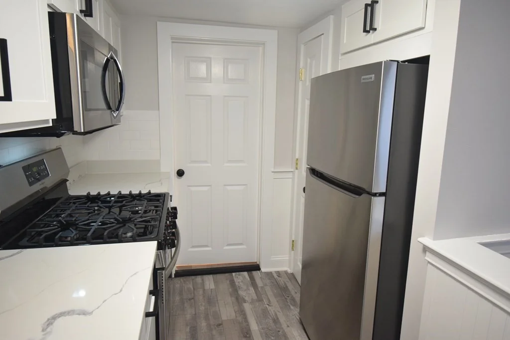 1 bed, 1 bath apartment for rent at 76 Glades Rd Unit 1, Minot — photo 2 of 11
