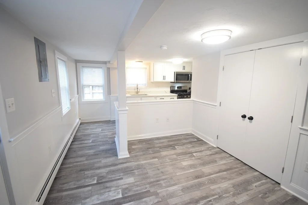 1 bed, 1 bath apartment for rent at 76 Glades Rd Unit 1, Minot — photo 3 of 11
