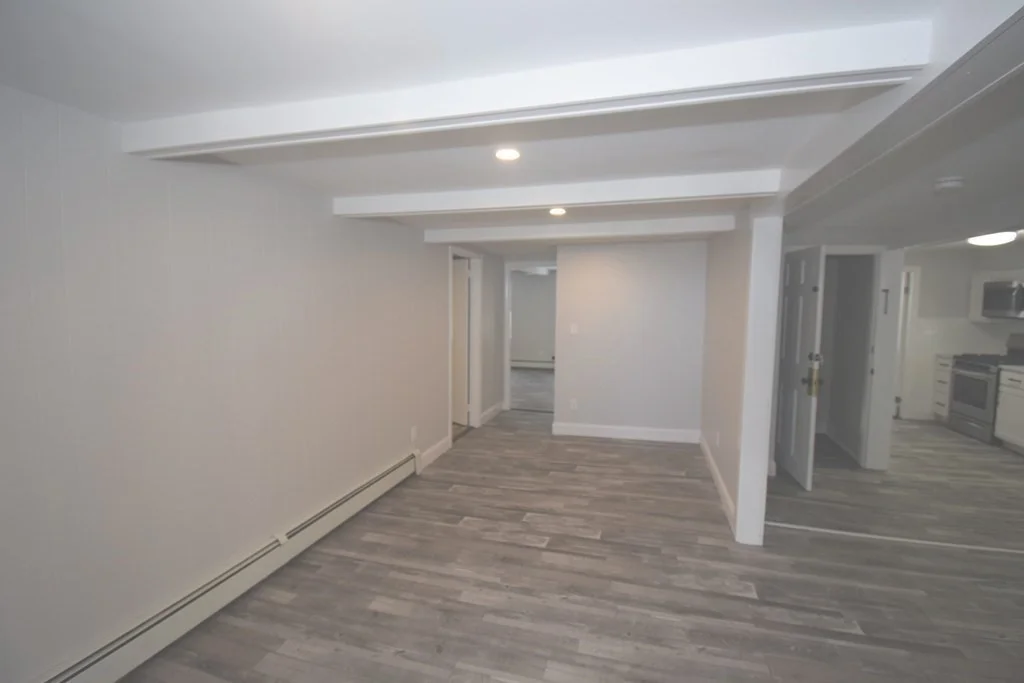 2 bed, 1 bath apartment for rent at 76 Glades Rd Unit 2, Minot — photo 10 of 17