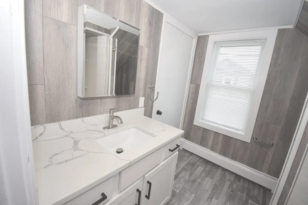 2 bed, 1 bath apartment for rent at 76 Glades Rd Unit 2, Minot — photo 8 of 17