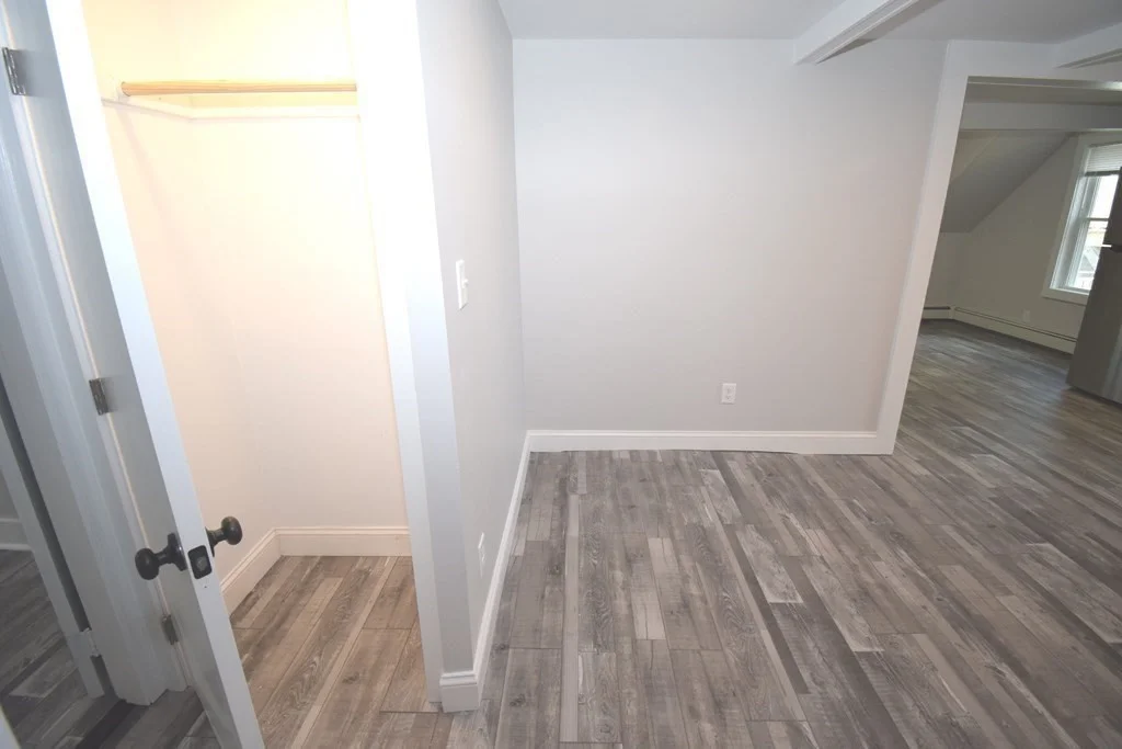 2 bed, 1 bath apartment for rent at 76 Glades Rd Unit 2, Minot — photo 15 of 17