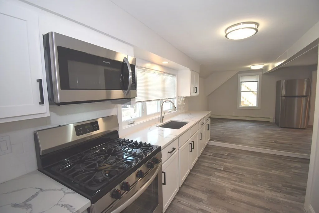 2 bed, 1 bath apartment for rent at 76 Glades Rd Unit 2, Minot — photo 5 of 17