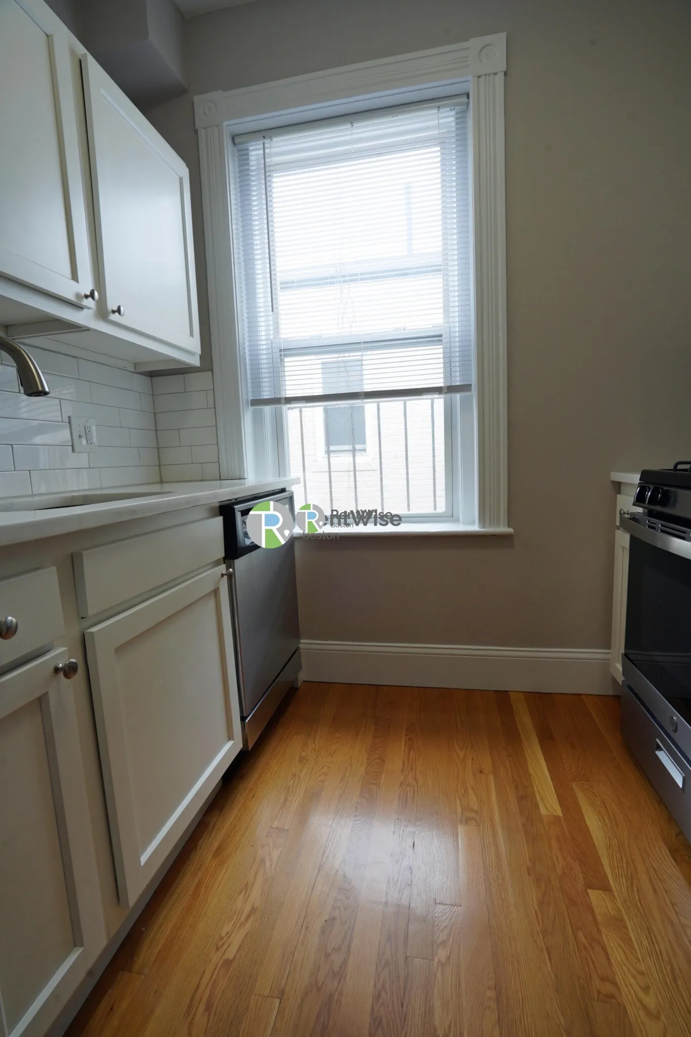Studio bed, 1 bath apartment for rent at 76 Gordon St Unit 15, Brighton — photo 9 of 18