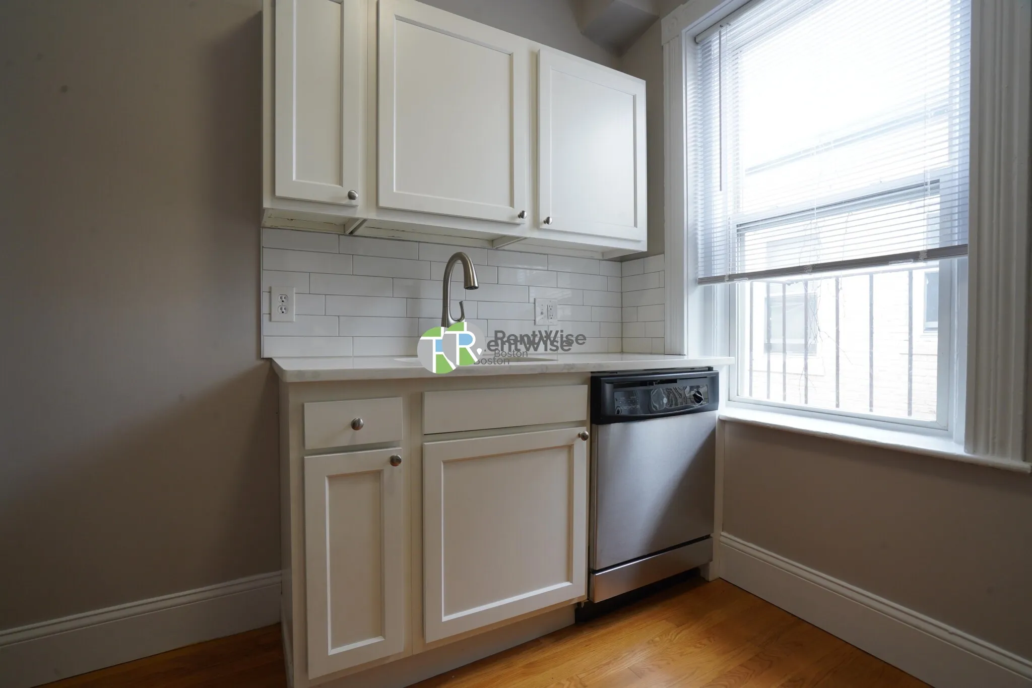 Studio bed, 1 bath apartment for rent at 76 Gordon St Unit 15, Brighton — photo 10 of 18