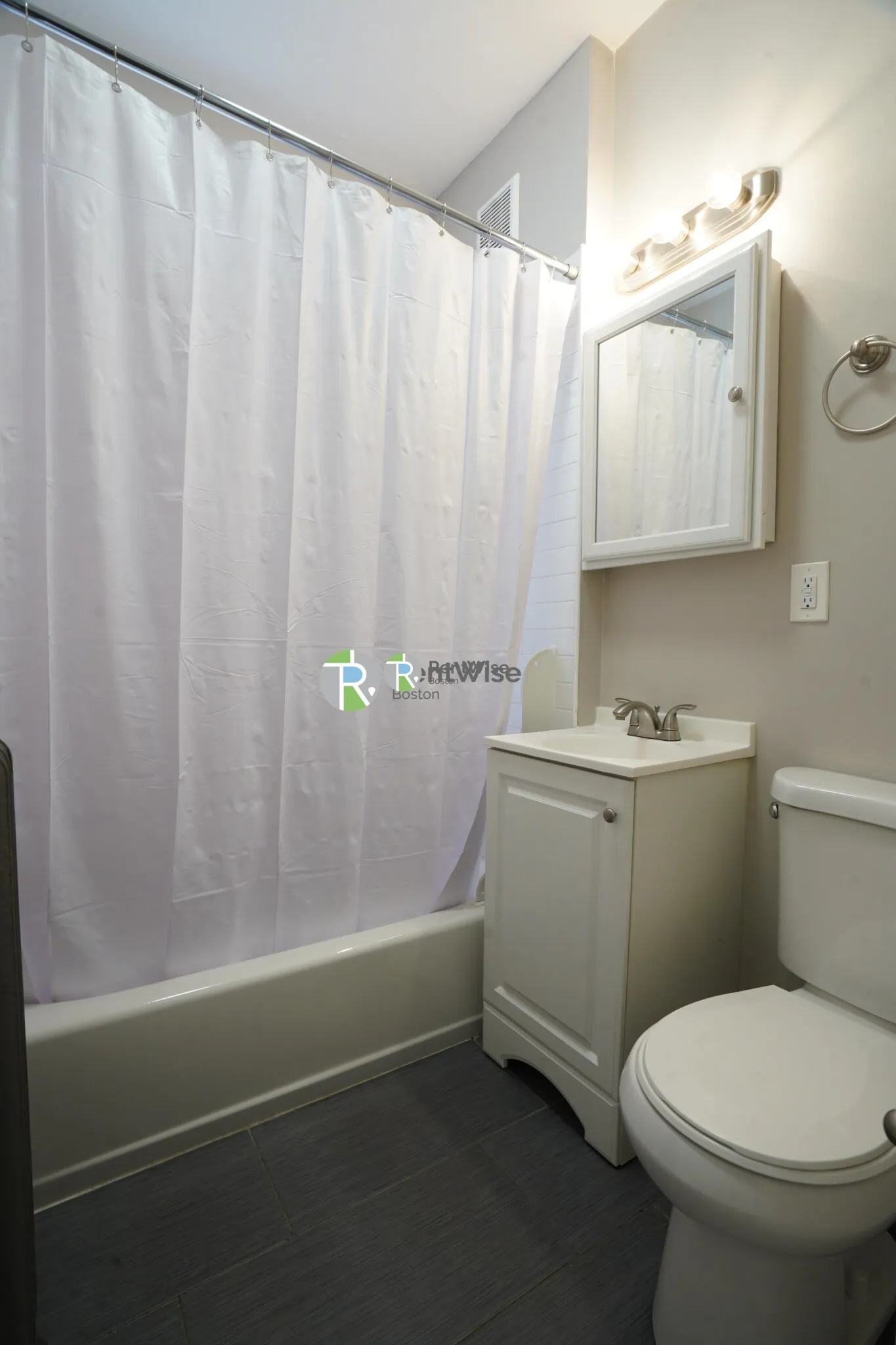 Studio bed, 1 bath apartment for rent at 76 Gordon St Unit 15, Brighton — photo 6 of 18