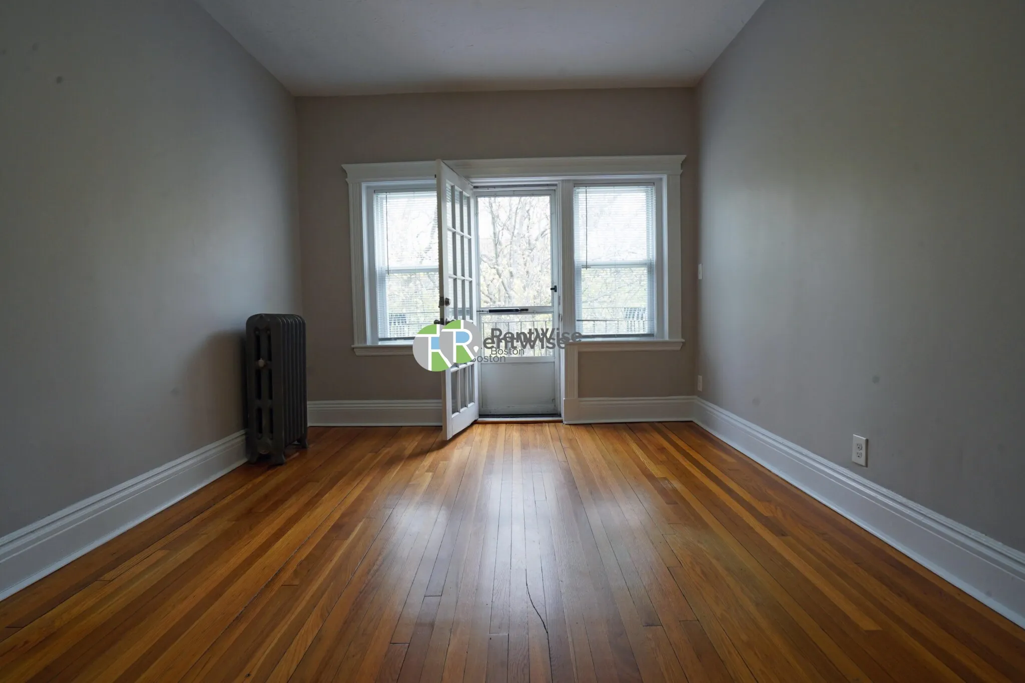 Studio bed, 1 bath apartment for rent at 76 Gordon St Unit 15, Brighton — photo 2 of 18
