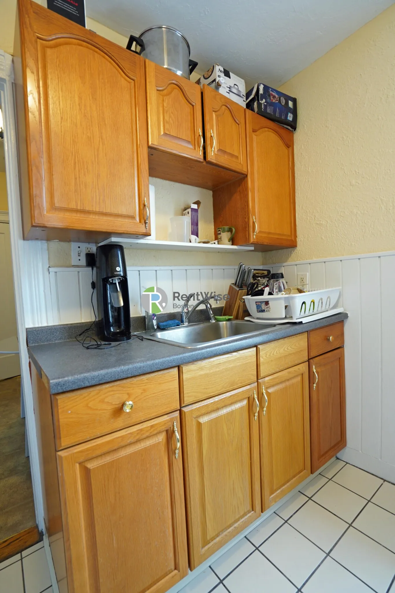 1 bed, 1 bath apartment for rent at 76 Gordon St Unit 16, Brighton — photo 8 of 21