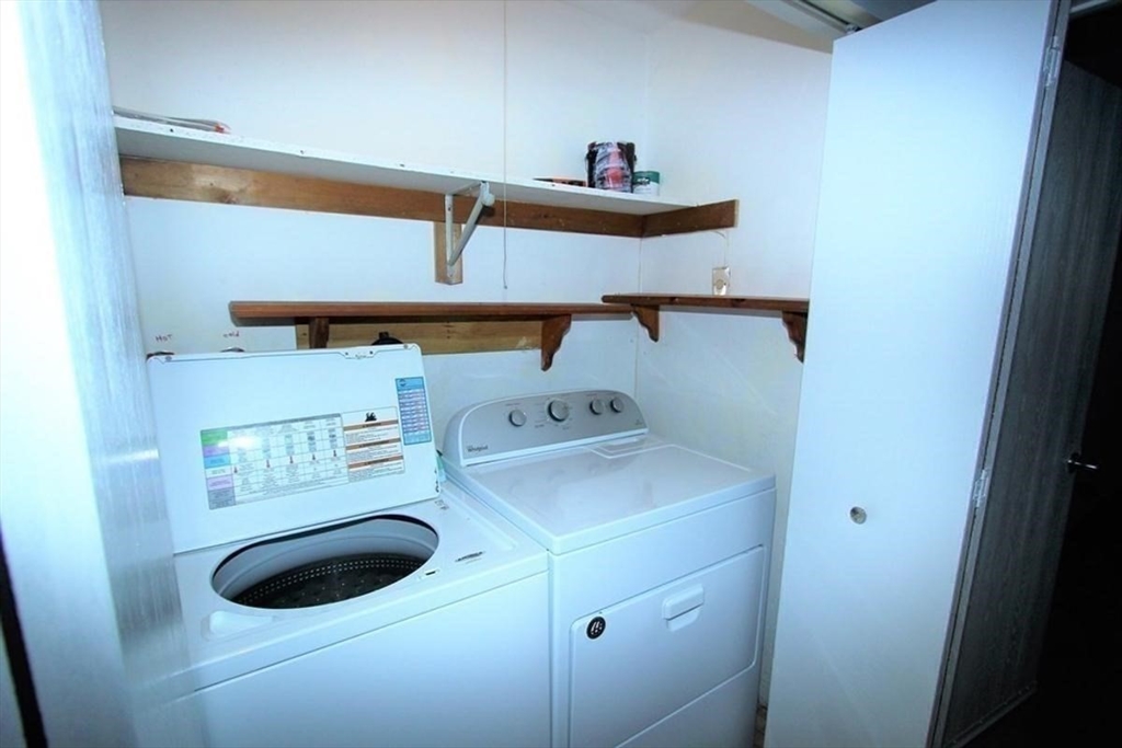2 bed, 1 bath apartment for rent at 76 Highwood Dr Unit 1, Franklin — photo 14 of 19