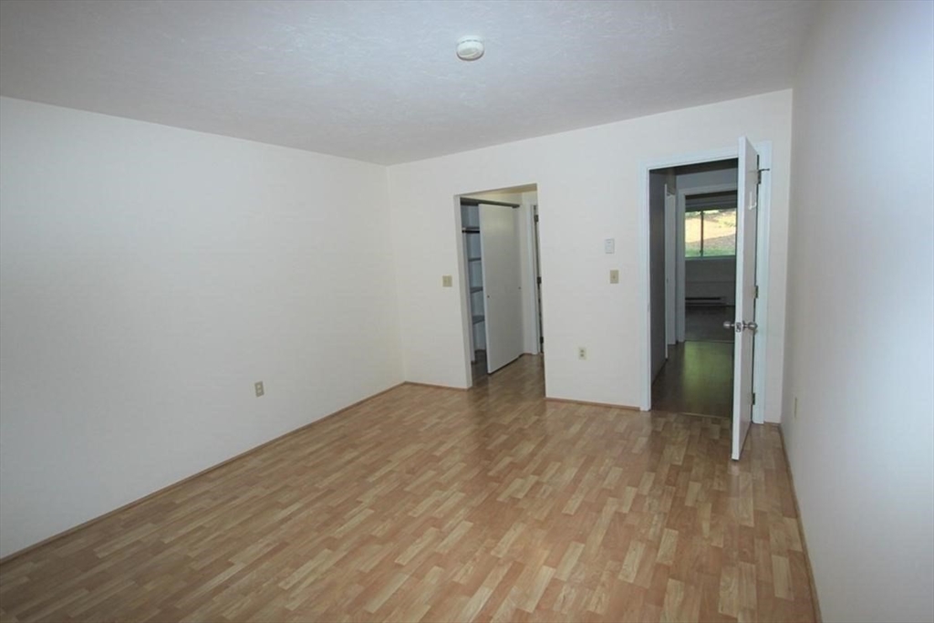 2 bed, 1 bath apartment for rent at 76 Highwood Dr Unit 1, Franklin — photo 10 of 19