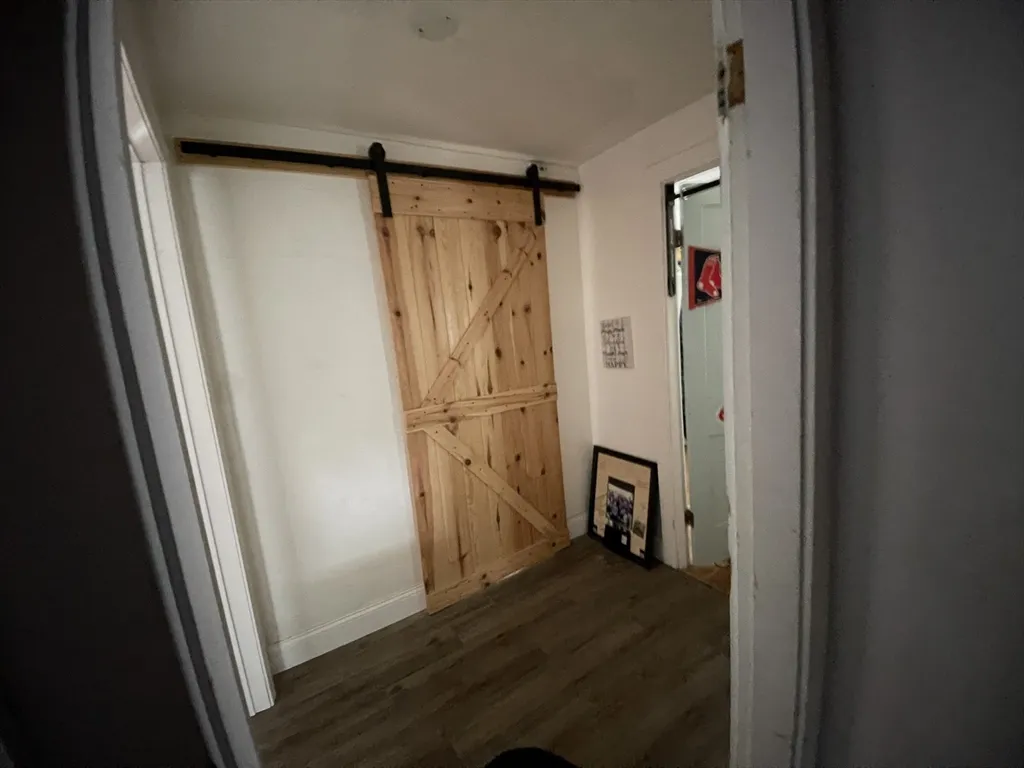 2 bed, 1 bath apartment for rent at 76 Houlton Unit 1, Swansea — photo 6 of 11