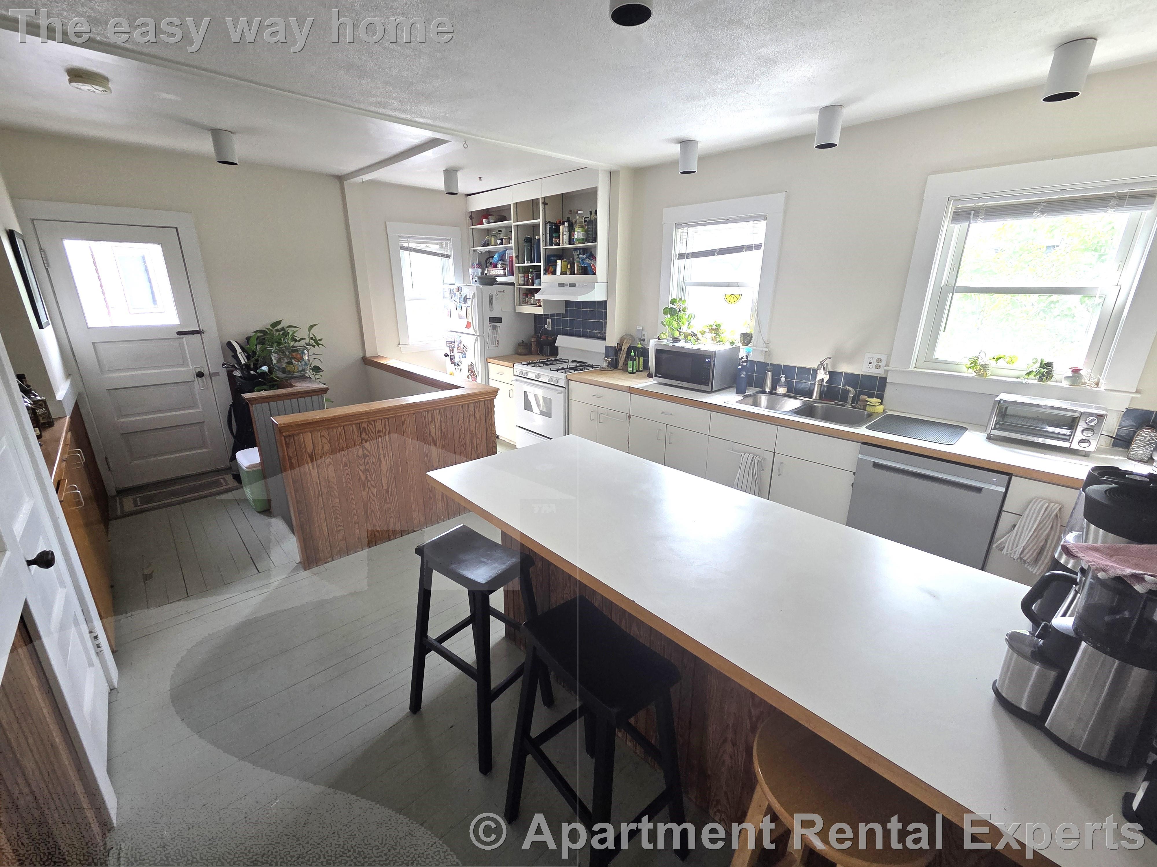 1 bed, 1 bath apartment for rent at 76 Lexington Ave Unit 3, Davis Square — photo 4 of 8