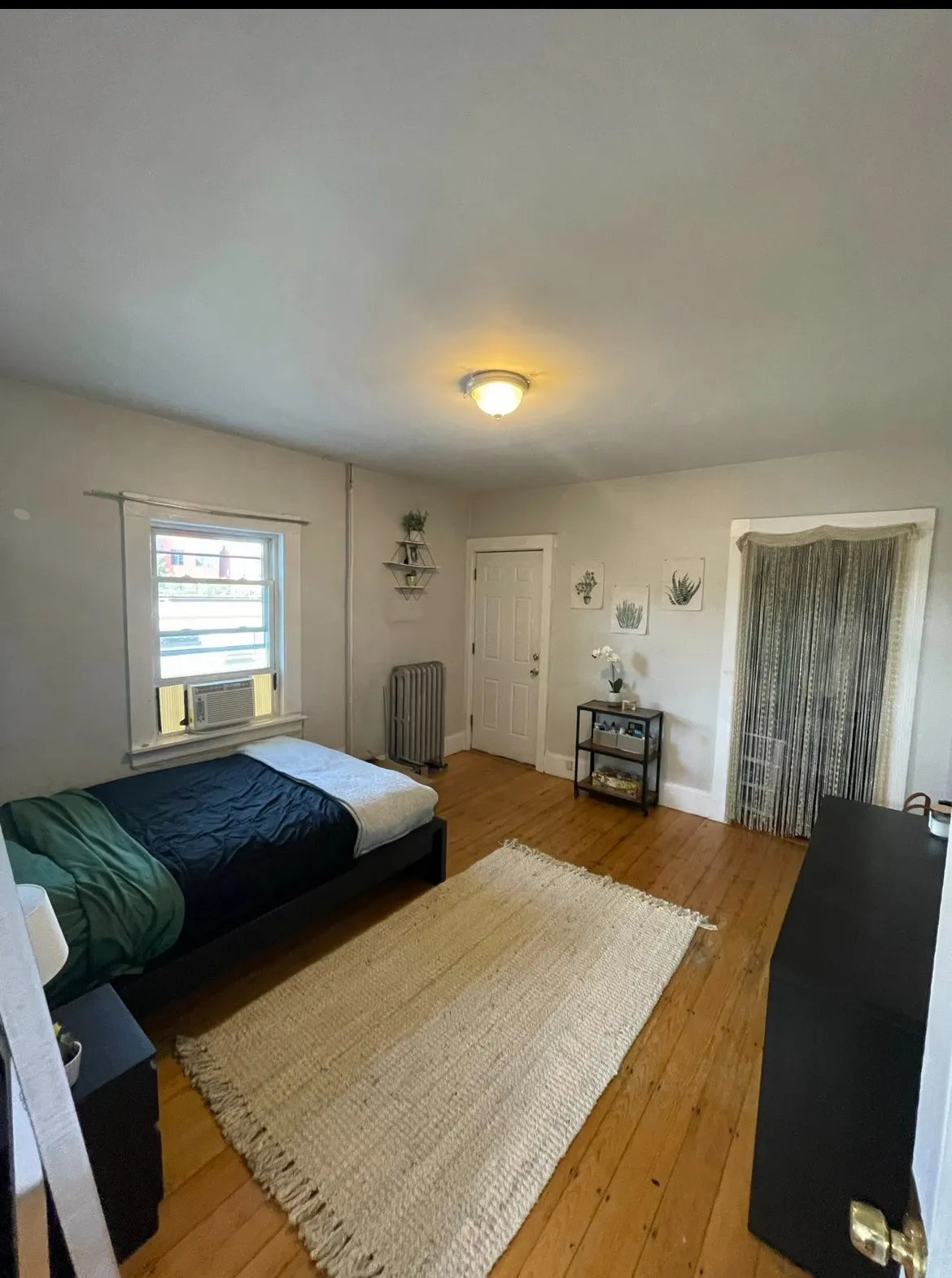 3 bed, 1 bath apartment for rent at 76 Linden St Unit 22, Brighton — photo 3 of 17