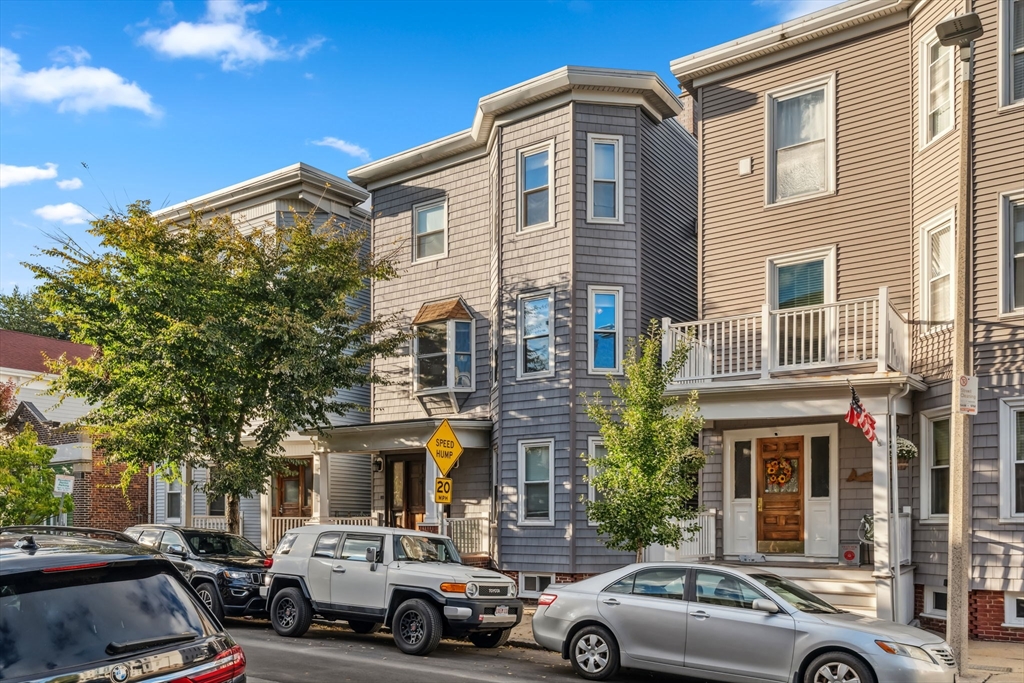 3 bed, 1 bath apartment for rent at 76 Marine Rd Unit 2, South Boston — photo 2 of 16