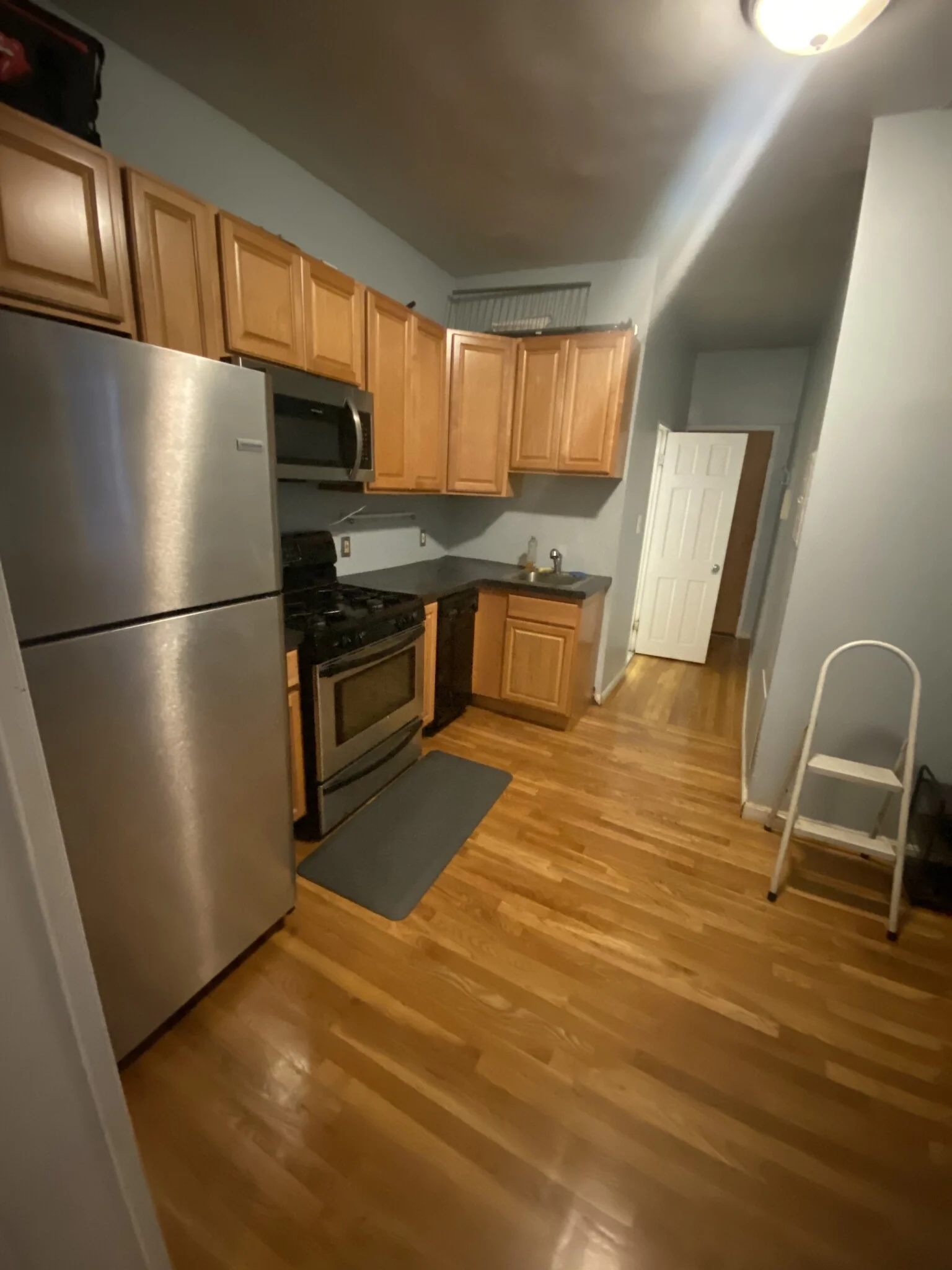 2 bed, 1 bath apartment for rent at 76 Phillips St Unit 2, Beacon Hill — photo 19 of 40