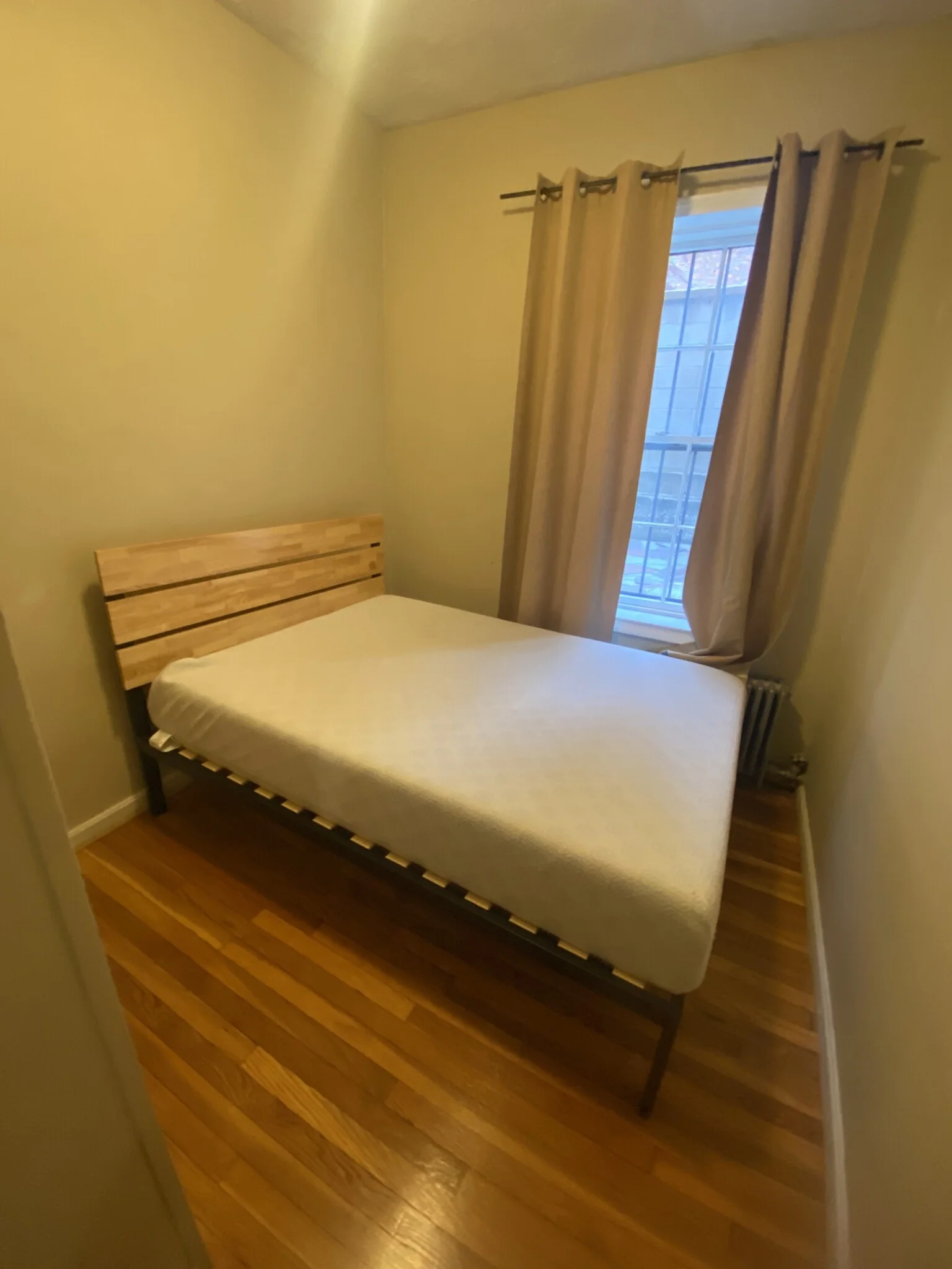 2 bed, 1 bath apartment for rent at 76 Phillips St Unit 2, Beacon Hill — photo 22 of 40