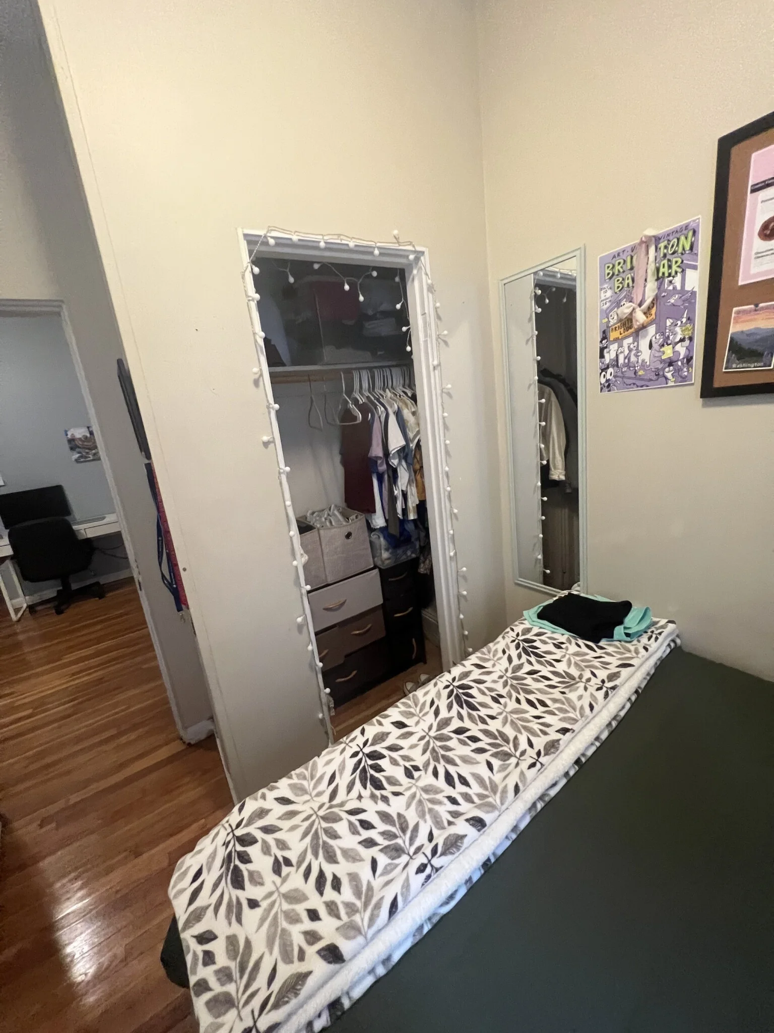 2 bed, 1 bath apartment for rent at 76 Phillips St Unit 2, Beacon Hill — photo 10 of 40