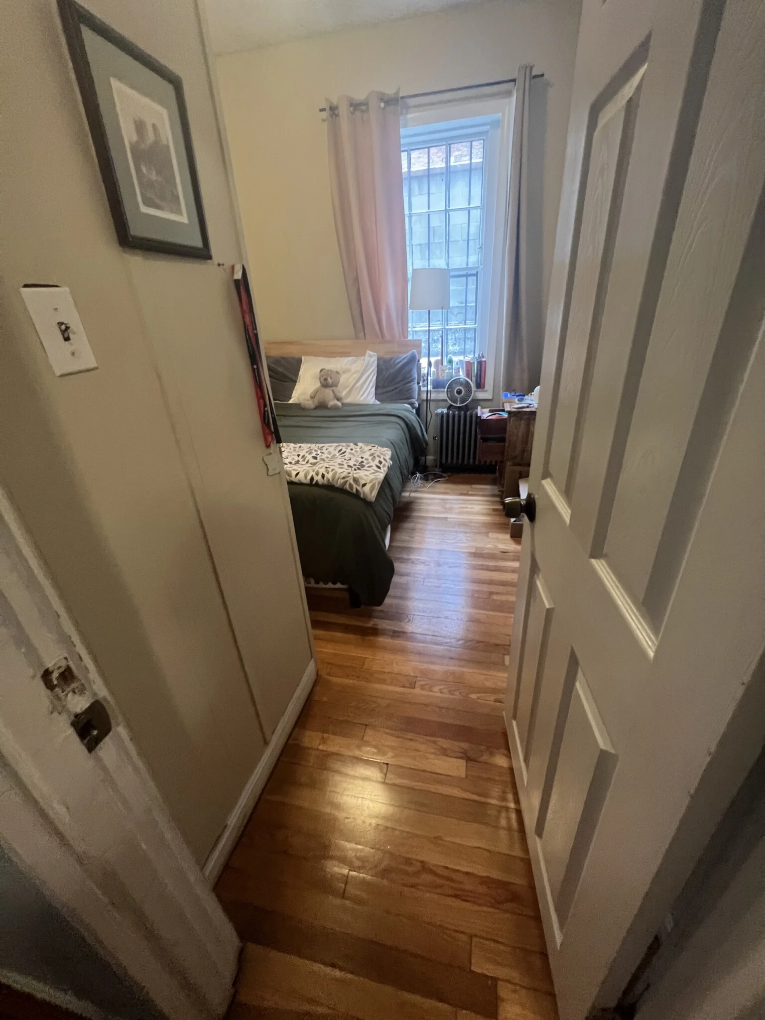 2 bed, 1 bath apartment for rent at 76 Phillips St Unit 2, Beacon Hill — photo 8 of 40