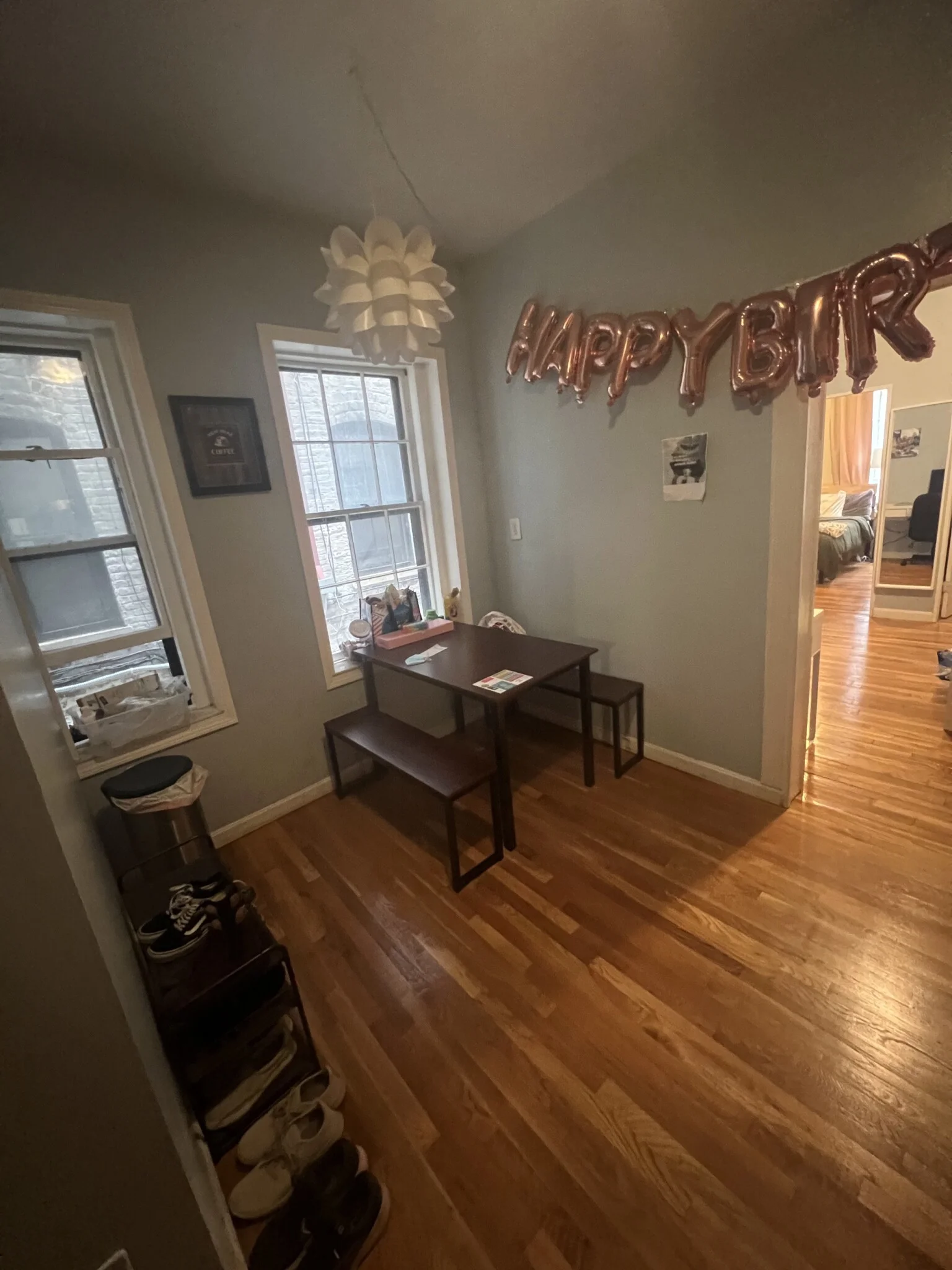 2 bed, 1 bath apartment for rent at 76 Phillips St Unit 2, Beacon Hill