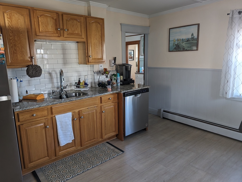 3 bed, 1 bath apartment for rent at 76 Phipps St Unit 1, Quincy — photo 8 of 10