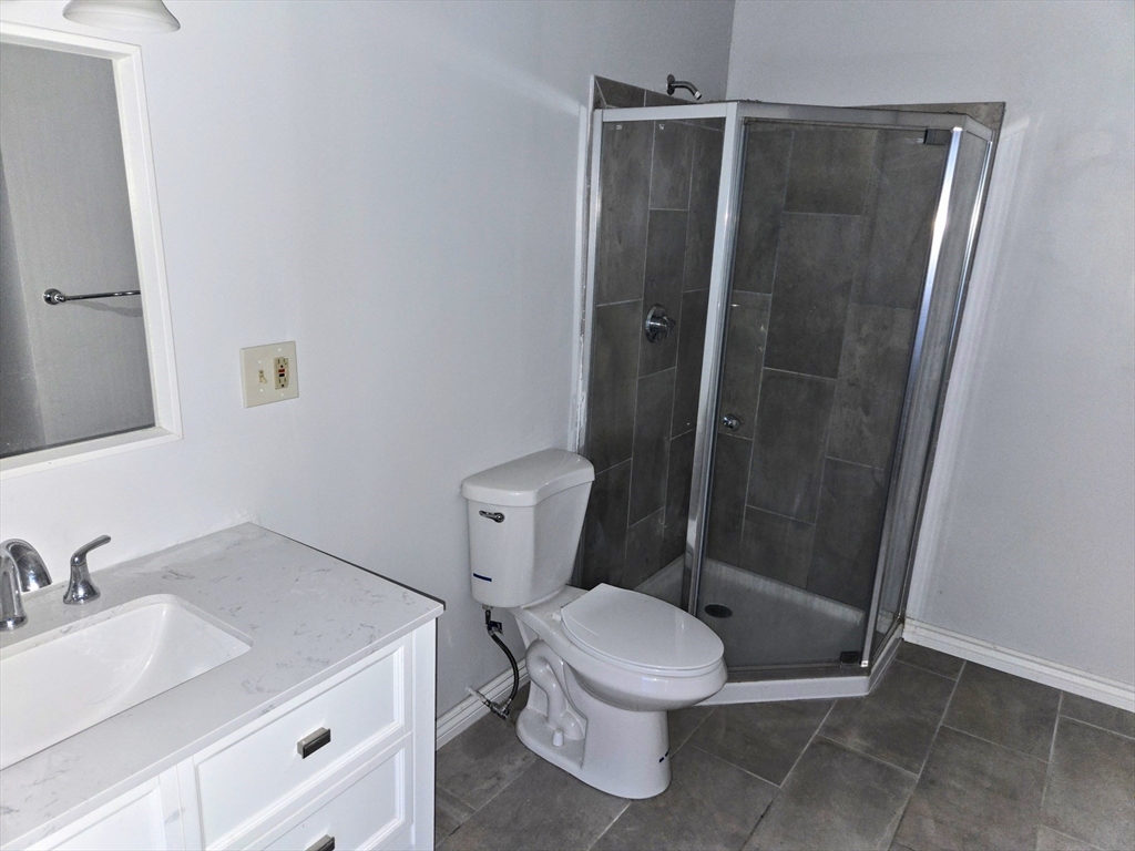 1 bed, 1 bath apartment for rent at 76 Plain Unit 2, Taunton — photo 6 of 16