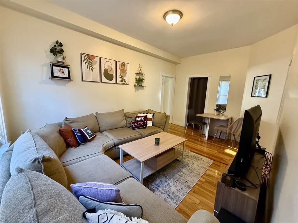 2 bed, 1 bath apartment for rent at 76 Plymouth St Unit 76, Kendall Square — photo 4 of 16