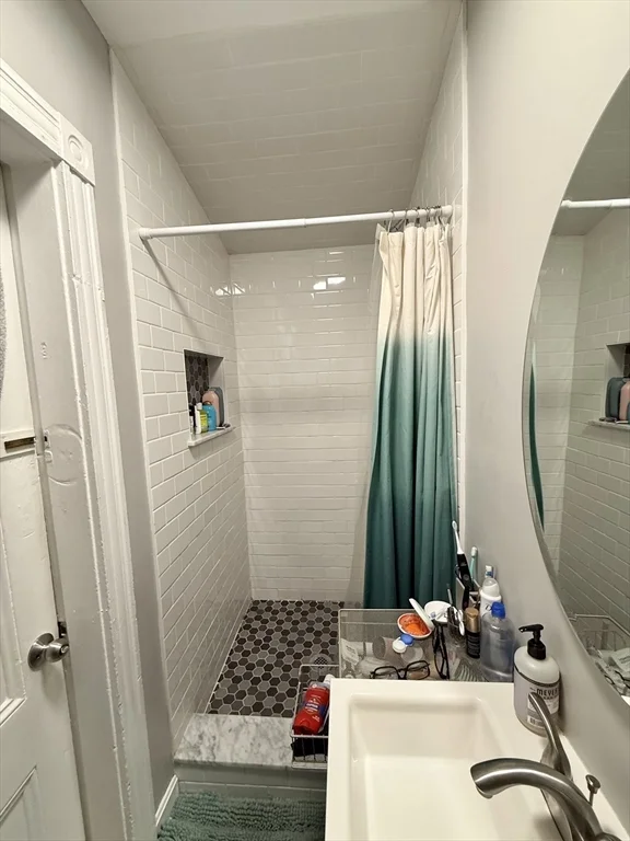 2 bed, 1 bath apartment for rent at 76 Plymouth St Unit 76, Kendall Square — photo 12 of 16