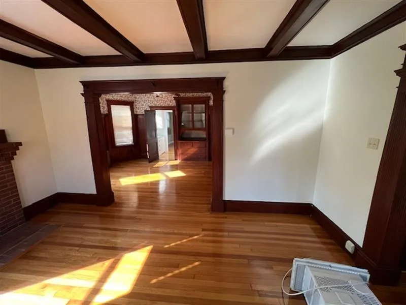 2 bed, 1 bath apartment for rent at 76 Powder House Boulevard Unit 1, Tufts — photo 3 of 28