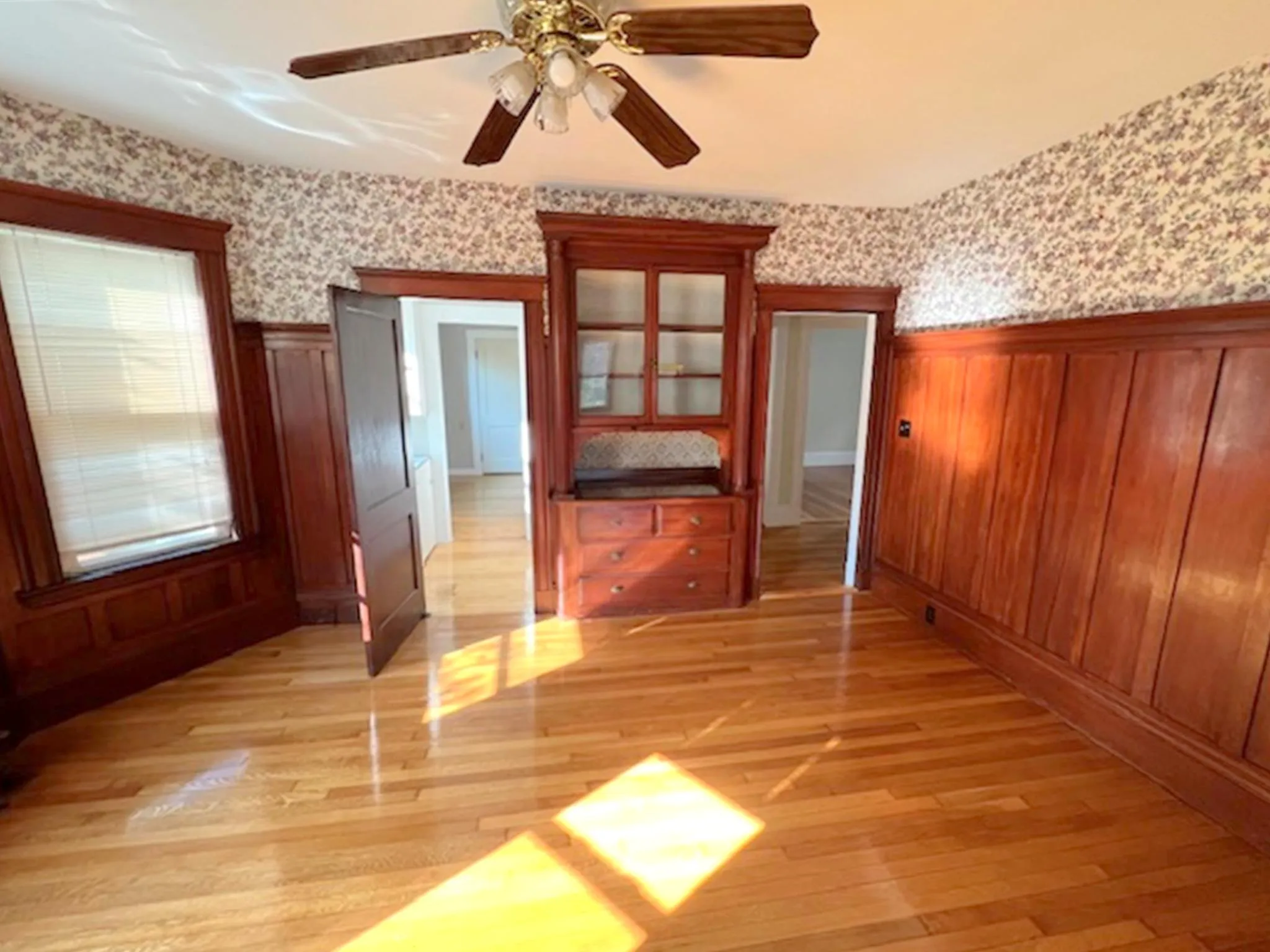 2.5 bed, 1 bath apartment for rent at 76 Powderhouse Blvd Unit 1, Tufts — photo 8 of 24
