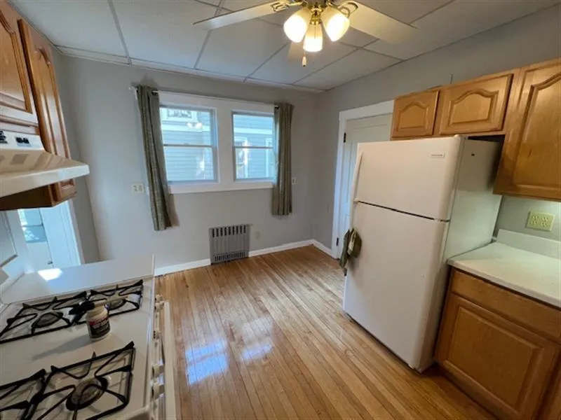 2 bed, 1 bath apartment for rent at 76 Powder House Boulevard Unit 1, Tufts — photo 10 of 28