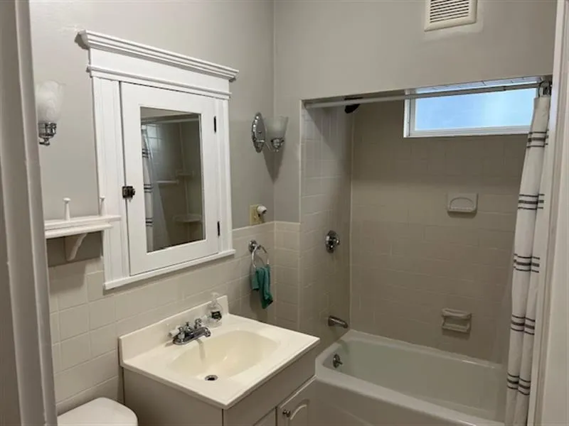 2 bed, 1 bath apartment for rent at 76 Powder House Boulevard Unit 1, Tufts — photo 21 of 28