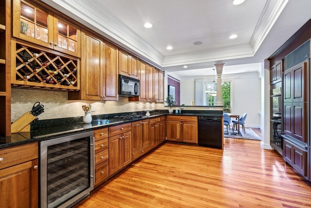 2 bed, 2 bath apartment for rent at 76 Putnam Ave Unit 3, Cambridge — photo 10 of 28