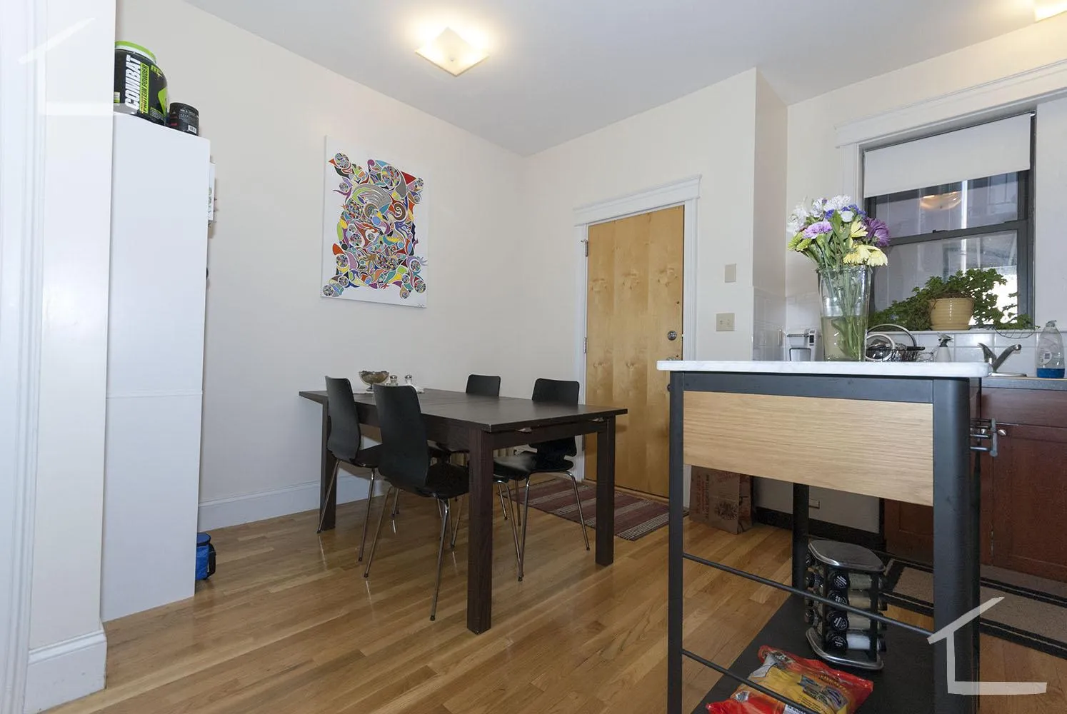 4 bed, 2 bath apartment for rent at 76 Quint Ave Unit 1, Allston — photo 4 of 10