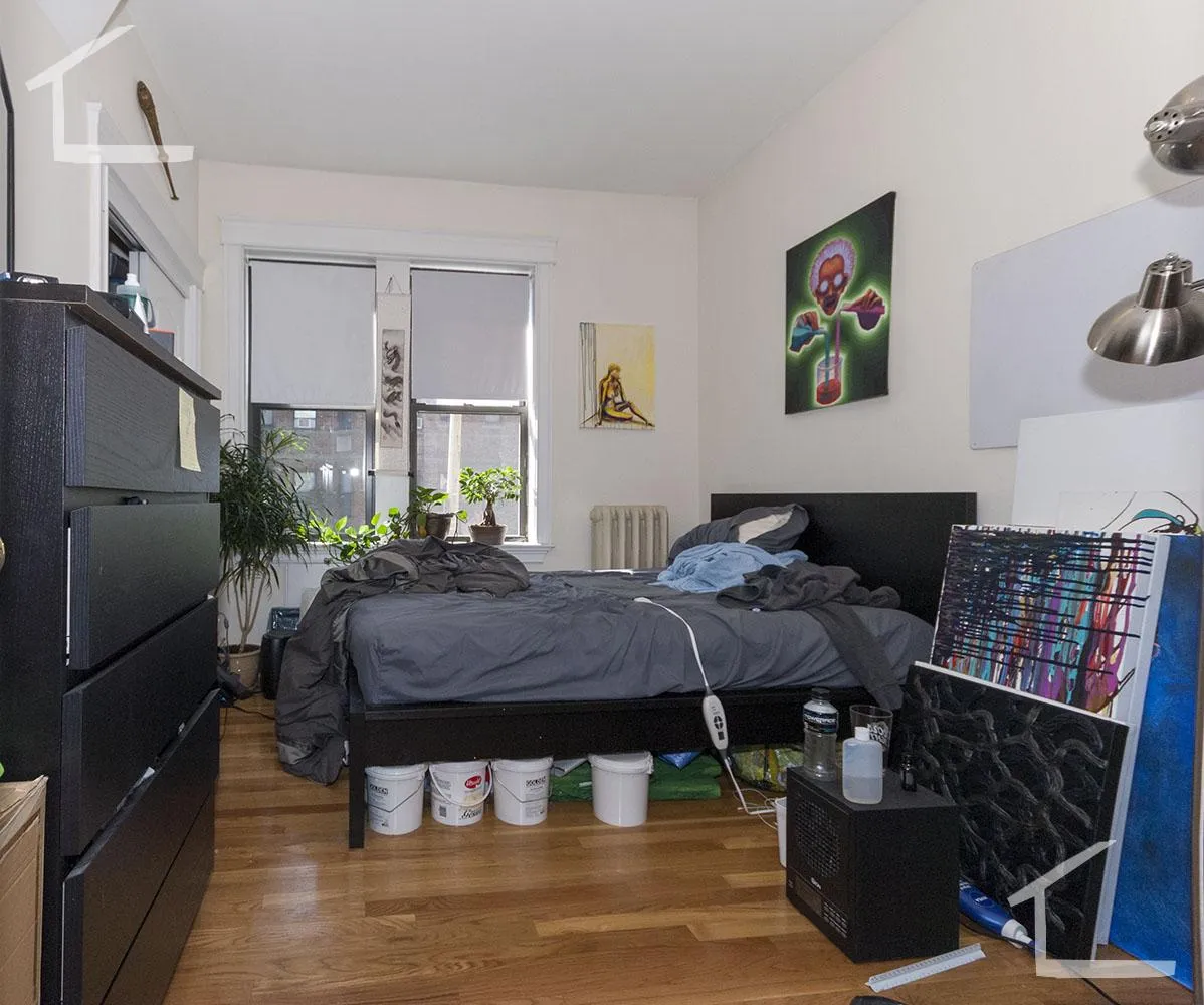 4 bed, 2 bath apartment for rent at 76 Quint Ave Unit 1, Allston — photo 5 of 10