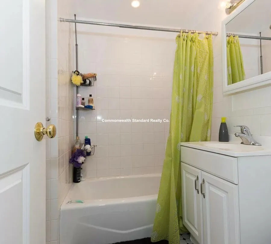 4 bed, 2 bath apartment for rent at 76 Quint Ave Unit 10, Allston — photo 6 of 50
