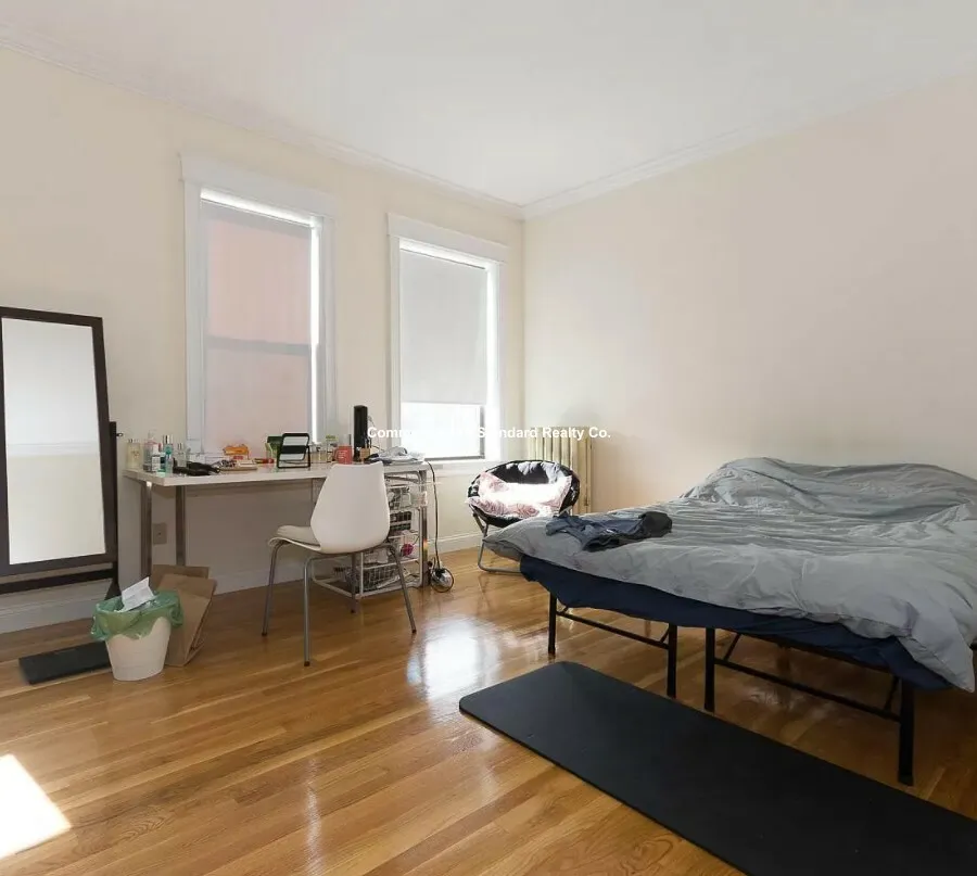 4 bed, 2 bath apartment for rent at 76 Quint Ave Unit 10, Allston — photo 8 of 50