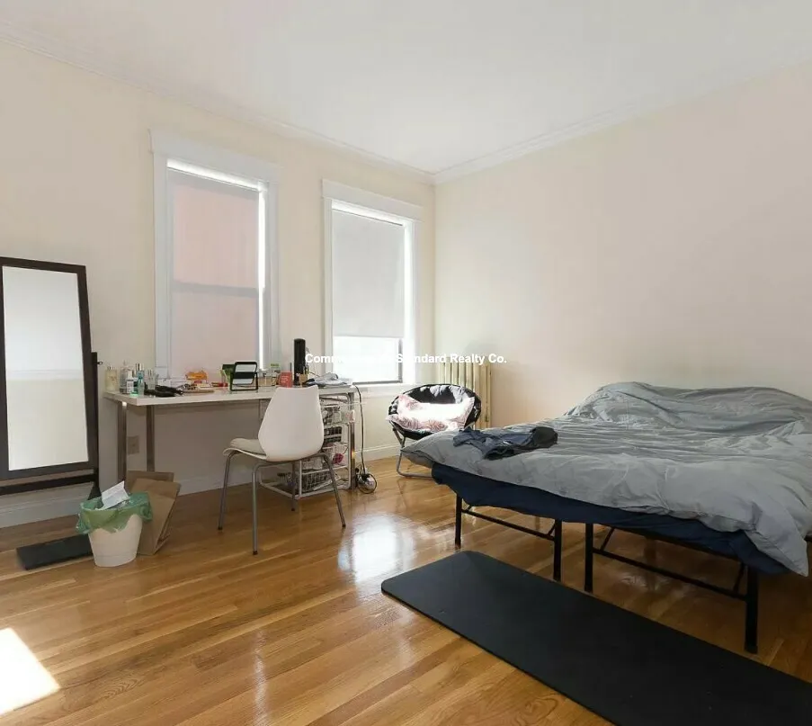 4 bed, 2 bath apartment for rent at 76 Quint Ave Unit 10, Allston — photo 19 of 50