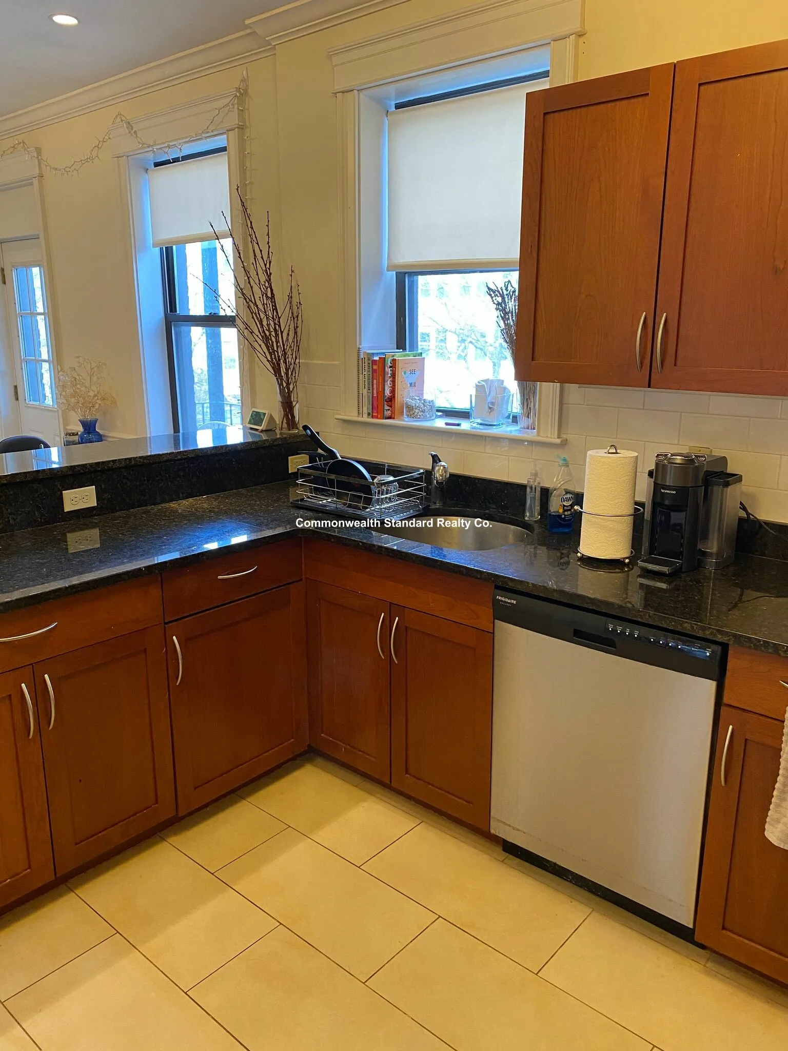 4 bed, 2 bath apartment for rent at 76 Quint Ave Unit 10, Allston — photo 31 of 50