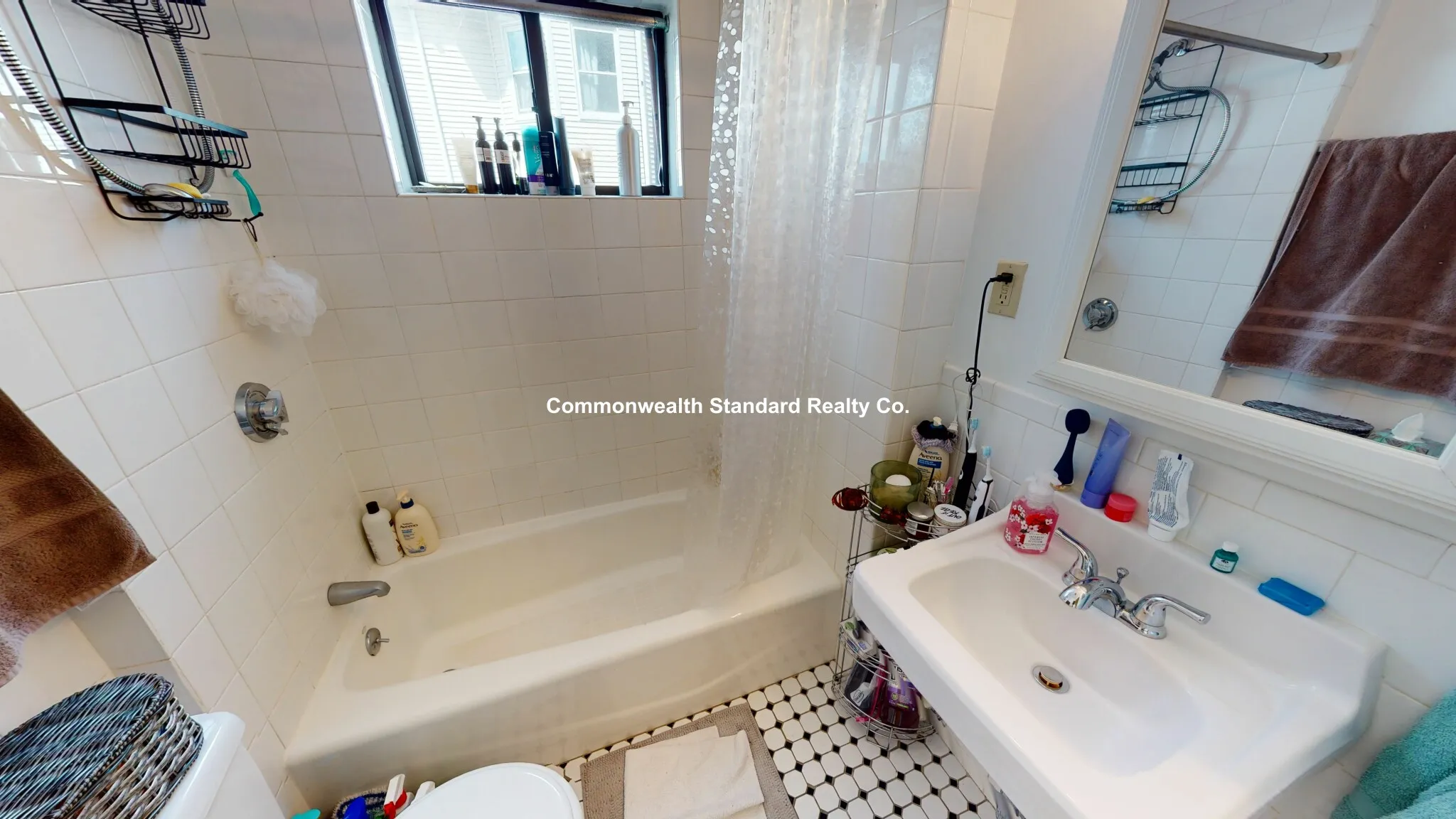 1 bed, 1 bath apartment for rent at 76 Quint Ave Unit 3, Allston — photo 17 of 38