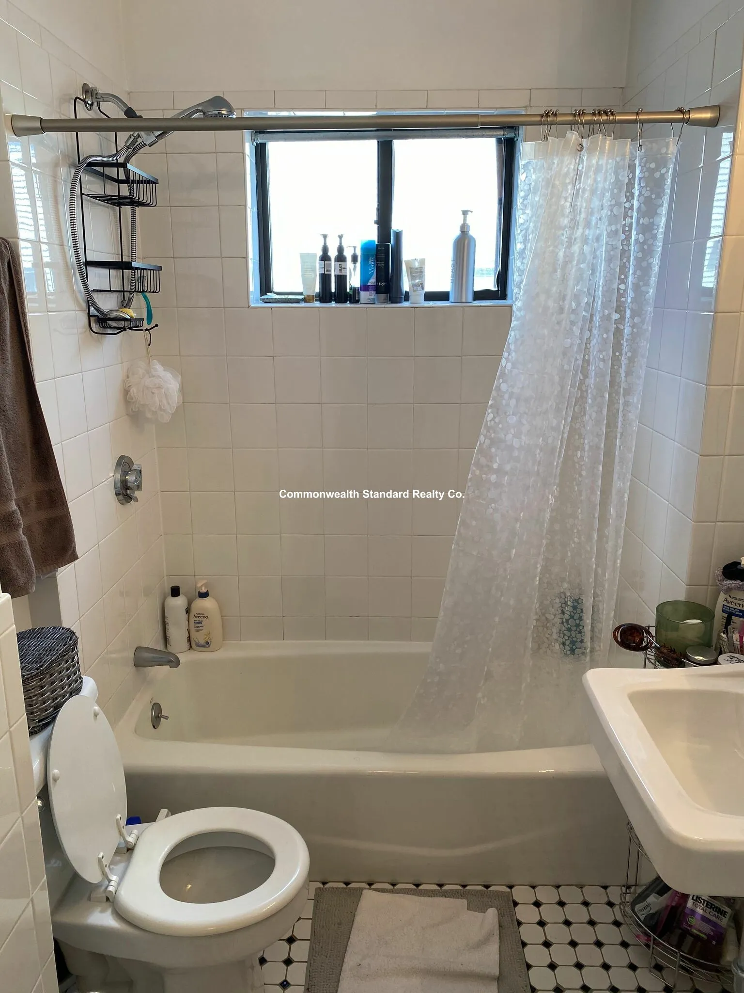 1 bed, 1 bath apartment for rent at 76 Quint Ave Unit 3, Allston — photo 28 of 38