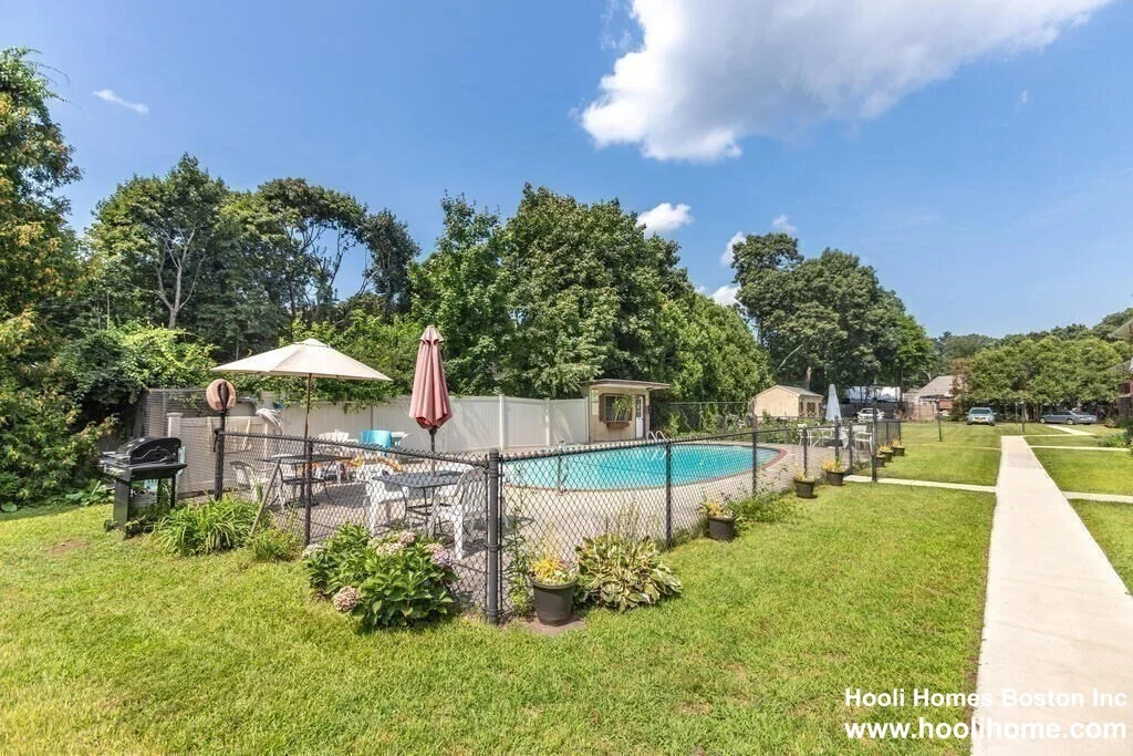2 bed, 1 bath apartment for rent at 76 Renwick Rd Unit A, Horace Mann — photo 5 of 23