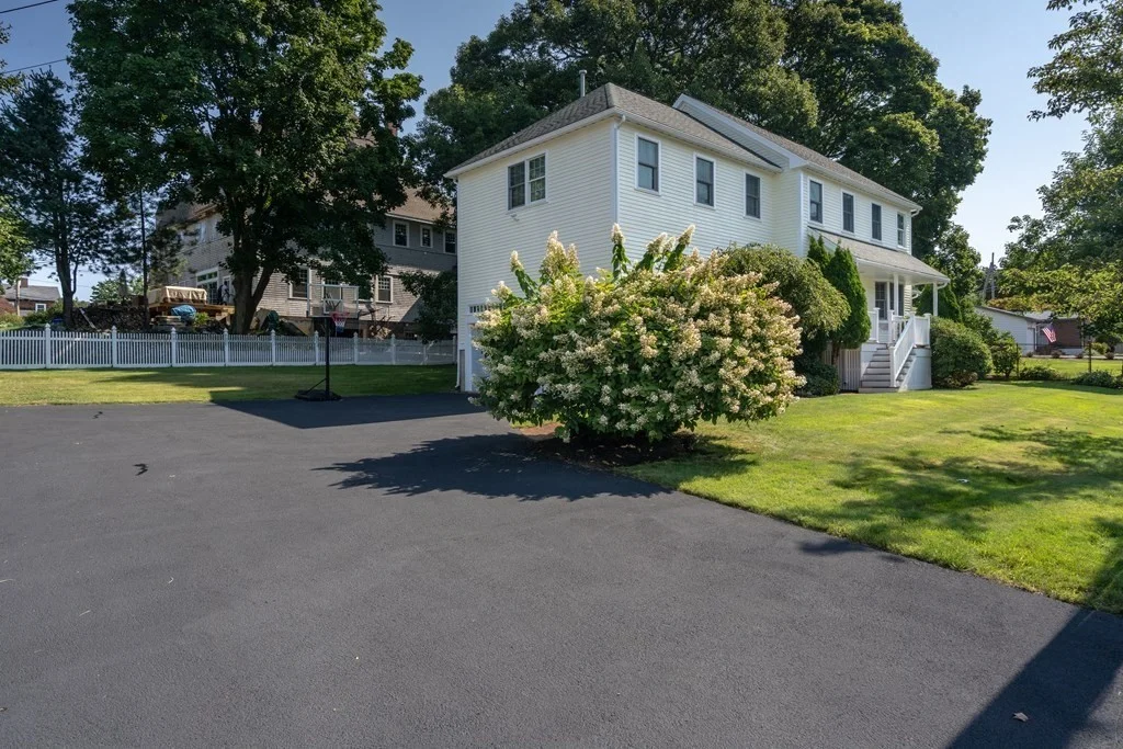5 bed, 4+ bath apartment for rent at 76 Rockaway, Marblehead — photo 32 of 35