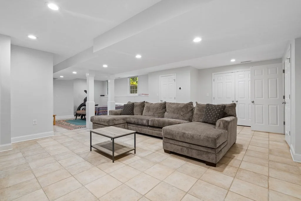 5 bed, 4+ bath apartment for rent at 76 Rockaway, Marblehead — photo 28 of 35