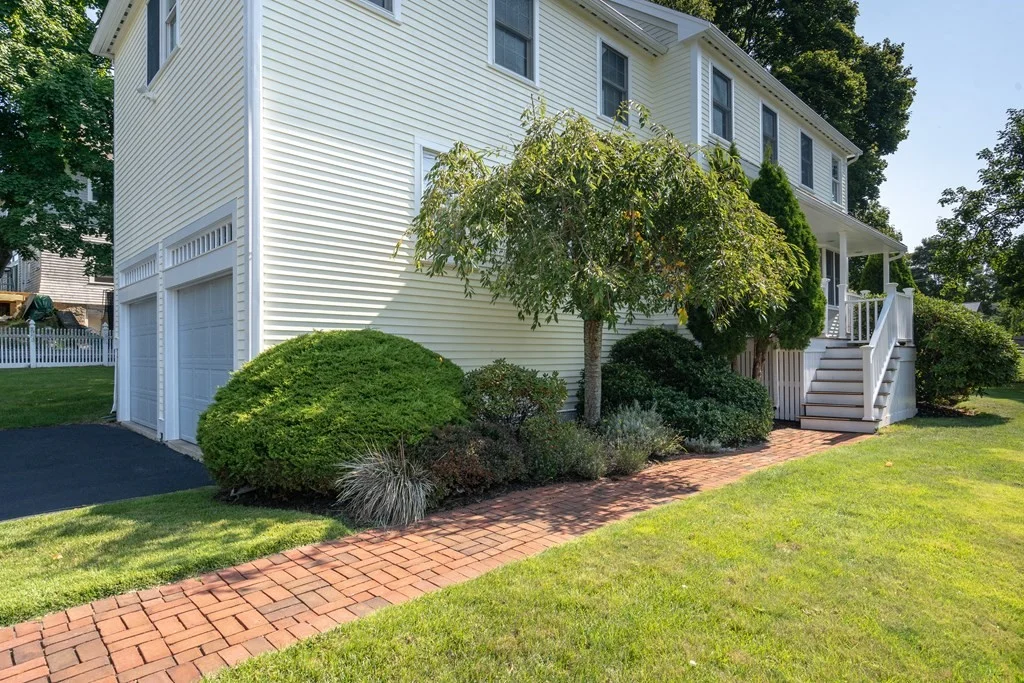 5 bed, 4+ bath apartment for rent at 76 Rockaway, Marblehead — photo 33 of 35